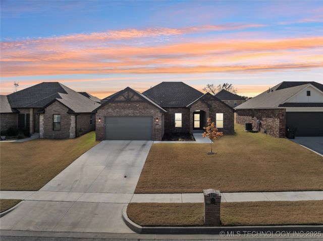 6250 E 146th Street S, Bixby, OK 74008
