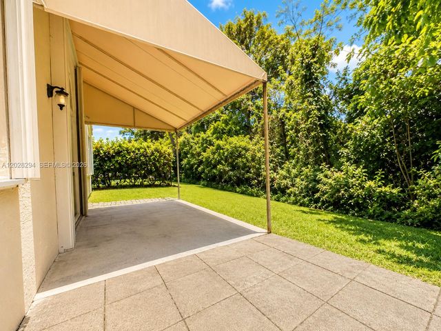 5528 Lake Tern Court, Coconut Creek, FL 33073
