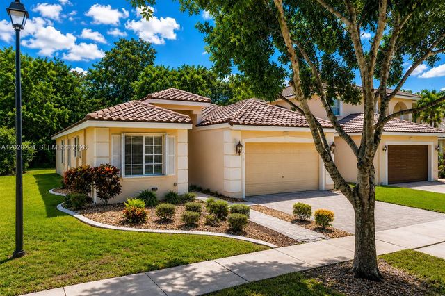5528 Lake Tern Court, Coconut Creek, FL 33073