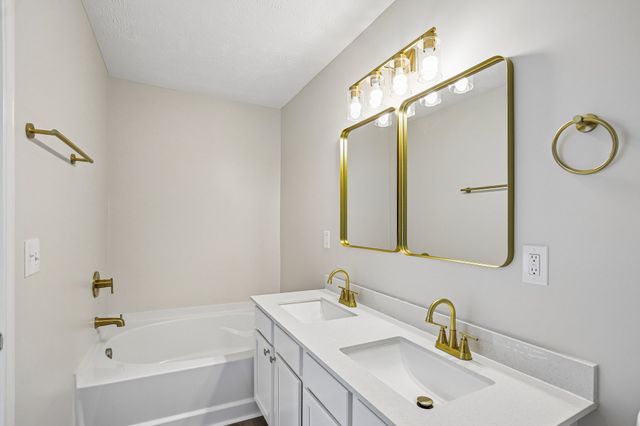 1916 Isabelle Ln, Antioch, TN 37013