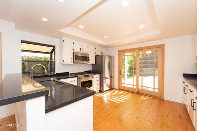 3831 Cottonwood Grove Trail, Calabasas, CA 91301