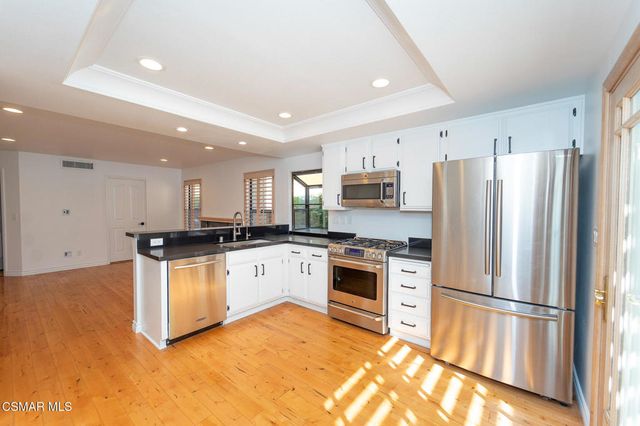 3831 Cottonwood Grove Trail, Calabasas, CA 91301