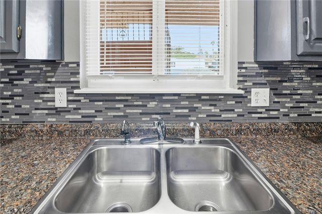 6333 Clarice Avenue, Las Vegas, NV 89107