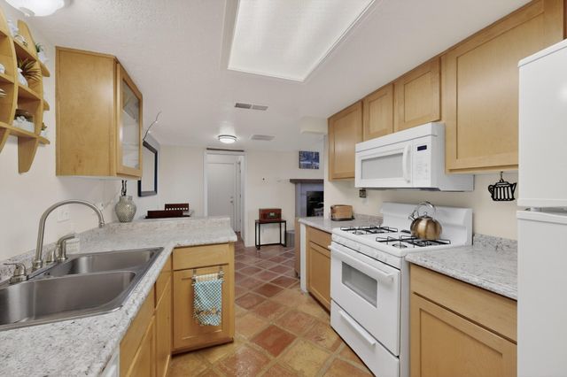 5801 Lowell Street NE UNIT 26C, Albuquerque, NM 87111