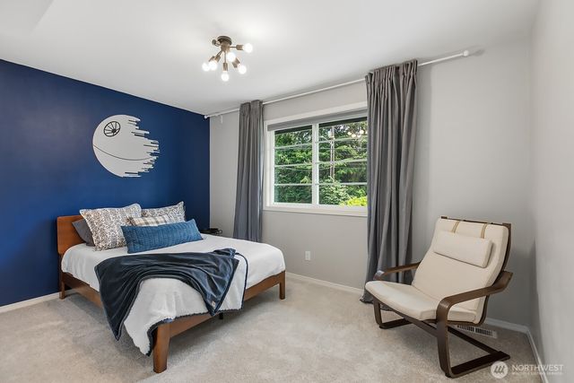 2307 108th Avenue SE, Bellevue, WA 98004