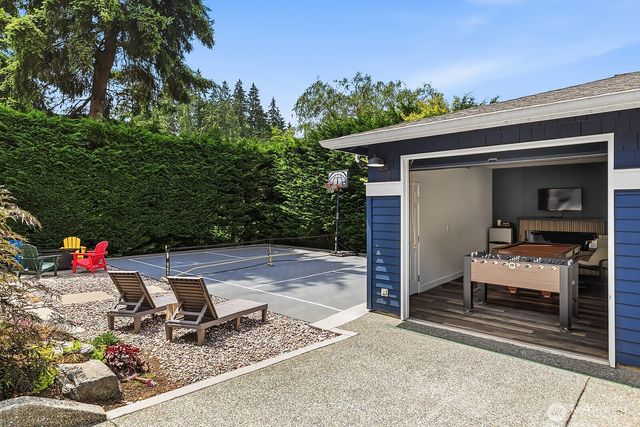 2307 108th Avenue SE, Bellevue, WA 98004