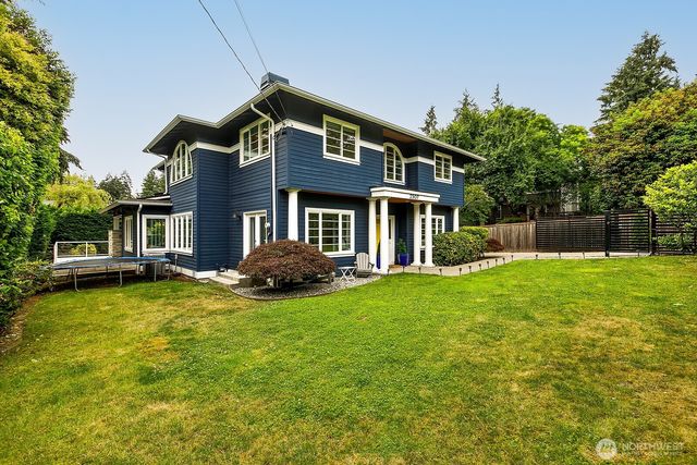 2307 108th Avenue SE, Bellevue, WA 98004