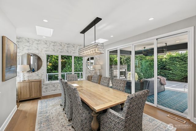 2307 108th Avenue SE, Bellevue, WA 98004