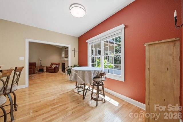 4305 Cottingham Drive, Hickory, NC 28602