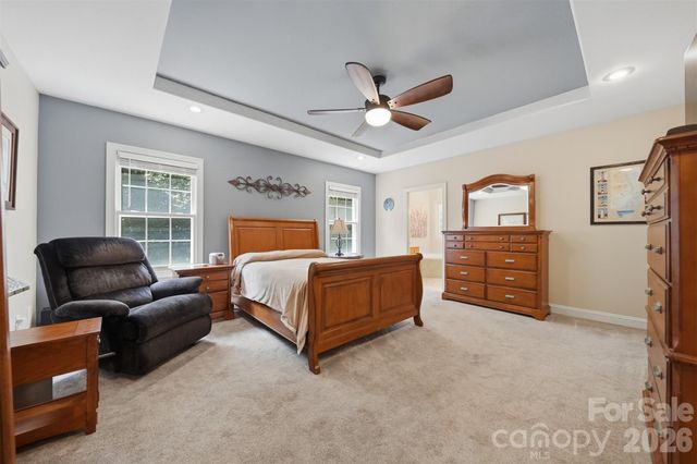 4305 Cottingham Drive, Hickory, NC 28602