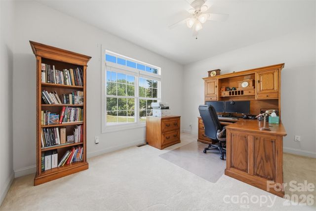 4305 Cottingham Drive, Hickory, NC 28602
