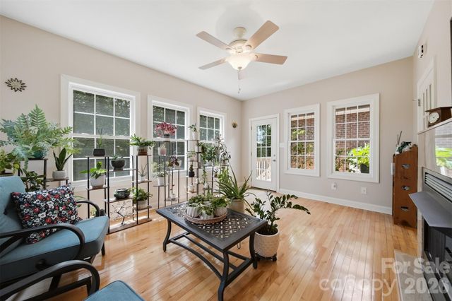 4305 Cottingham Drive, Hickory, NC 28602