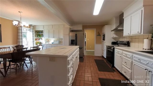 5199 Tobacco Road, Orrum, NC 28369