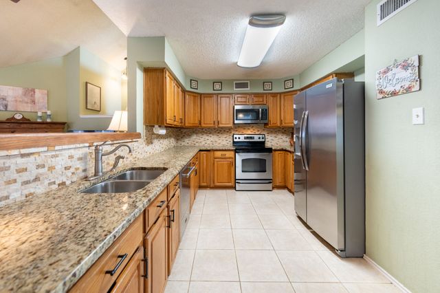 1611 Mission Ridge Trail, Carrollton, TX 75007