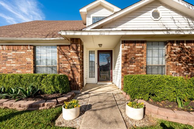 1611 Mission Ridge Trail, Carrollton, TX 75007