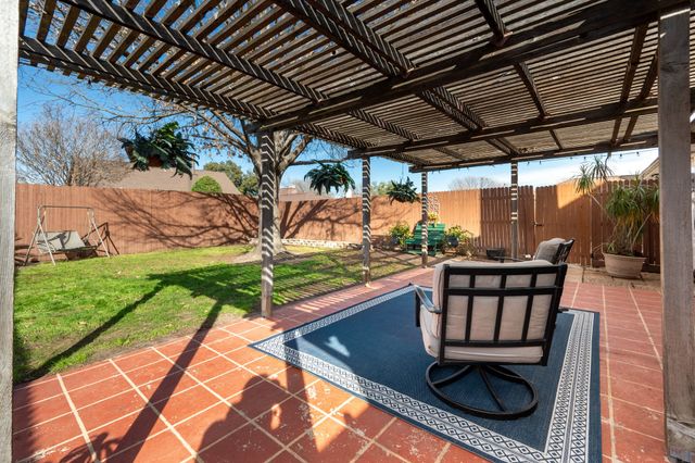 1611 Mission Ridge Trail, Carrollton, TX 75007