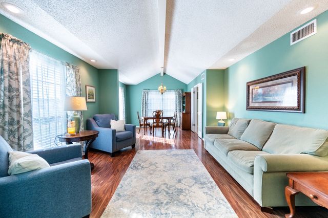 1611 Mission Ridge Trail, Carrollton, TX 75007