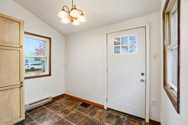 650 S Dewey Avenue, Lima, OH 45801