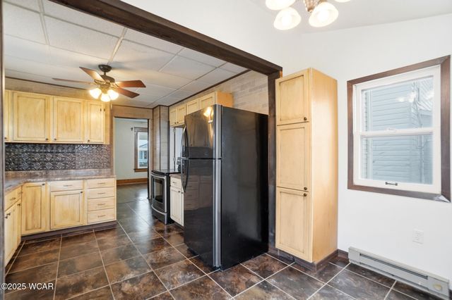 650 S Dewey Avenue, Lima, OH 45801