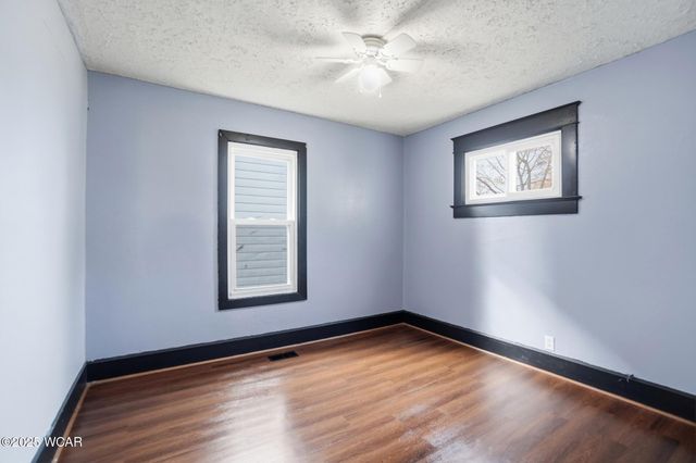 650 S Dewey Avenue, Lima, OH 45801