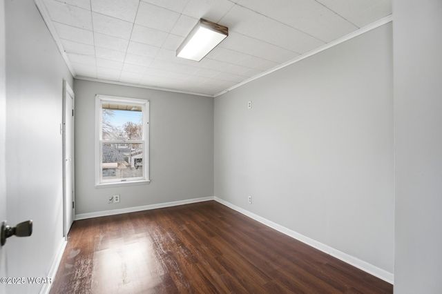 650 S Dewey Avenue, Lima, OH 45801