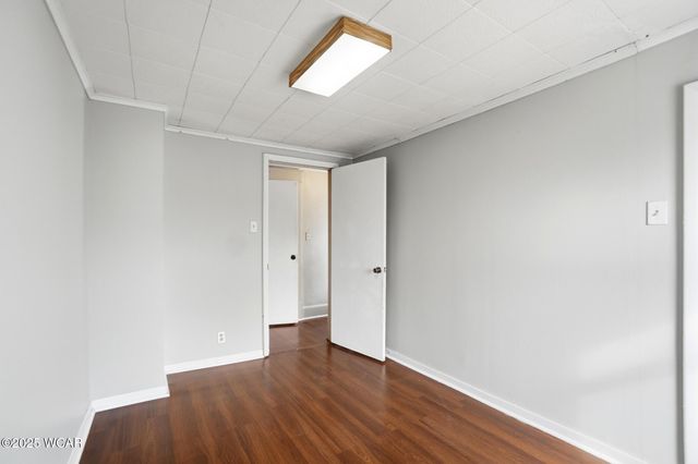 650 S Dewey Avenue, Lima, OH 45801