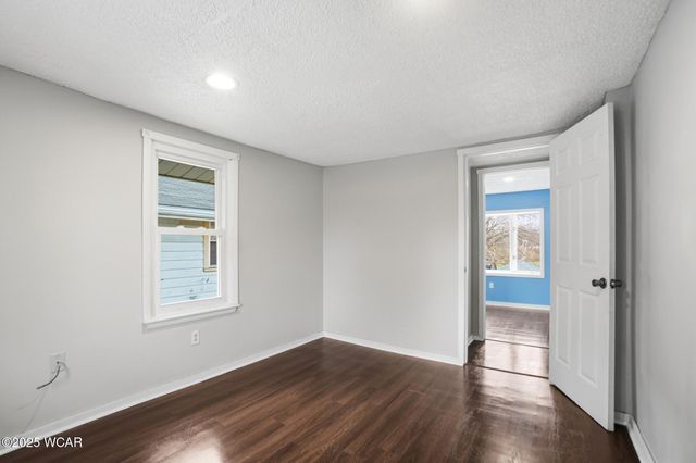 650 S Dewey Avenue, Lima, OH 45801