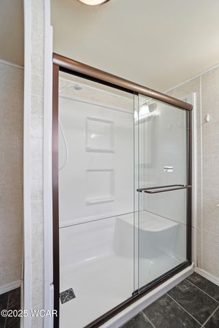 650 S Dewey Avenue, Lima, OH 45801