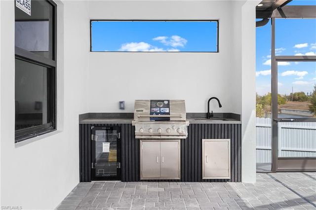 1615 NE 1st AVE, Cape Coral, FL 33909