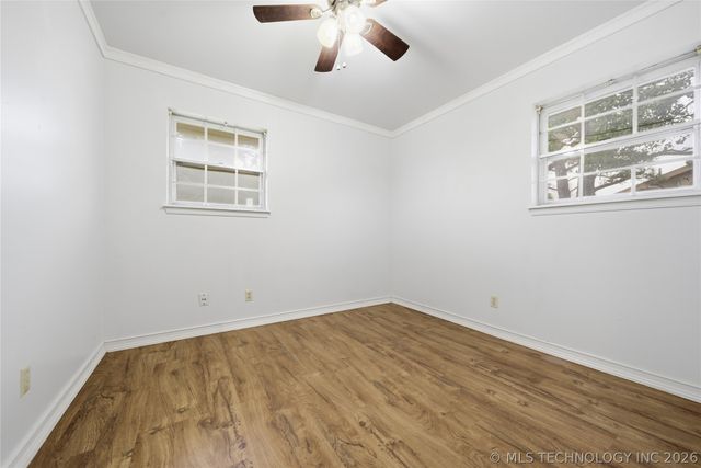 230 N Davis Avenue, Claremore, OK 74017