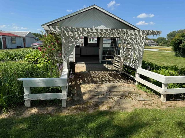 3488 S Wabash Road, Rochester, IN 46975