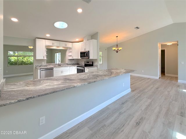 816 Scrub Oak Street, South Daytona, FL 32119