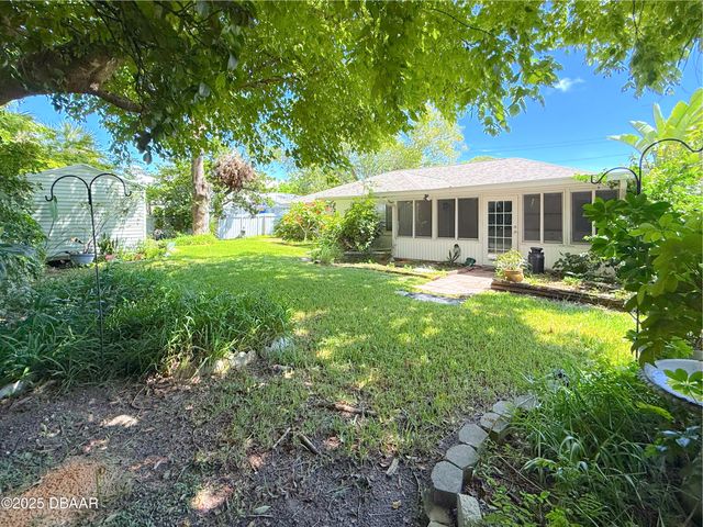 816 Scrub Oak Street, South Daytona, FL 32119