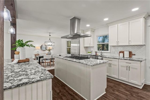 1106 Aurora Court, Dunwoody, GA 30338