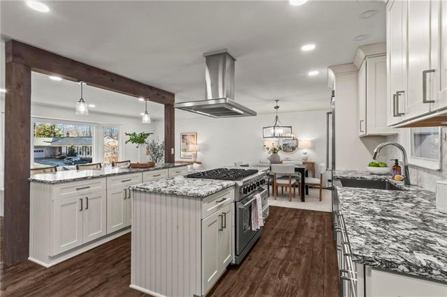 1106 Aurora Court, Dunwoody, GA 30338