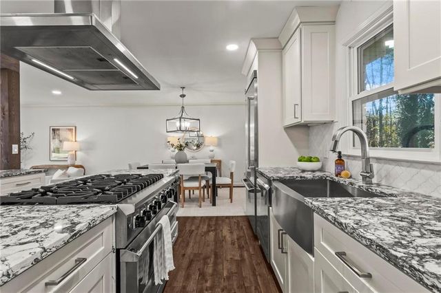 1106 Aurora Court, Dunwoody, GA 30338