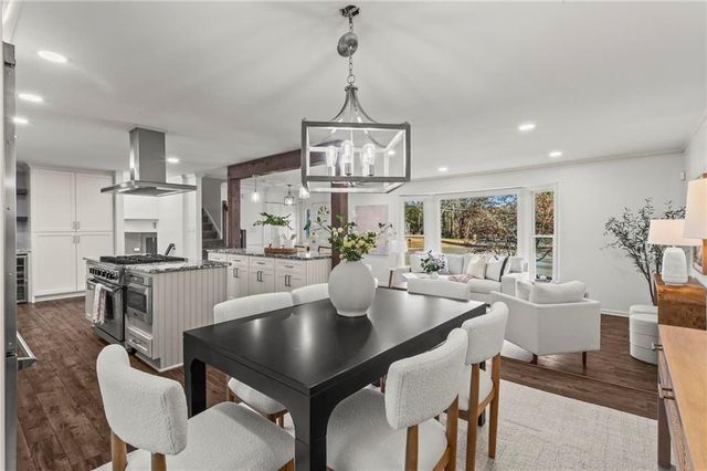 1106 Aurora Court, Dunwoody, GA 30338