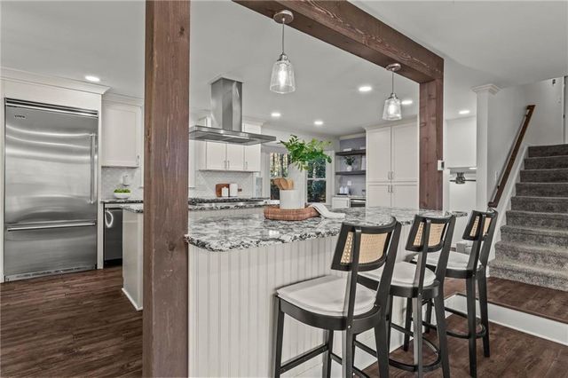 1106 Aurora Court, Dunwoody, GA 30338