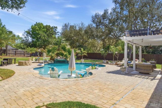 1952 Coral St, Navarre, FL 32566