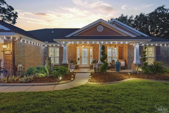 1952 Coral St, Navarre, FL 32566
