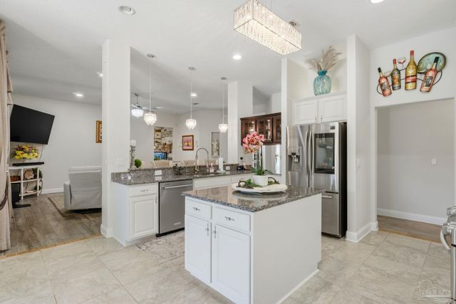 1952 Coral St, Navarre, FL 32566