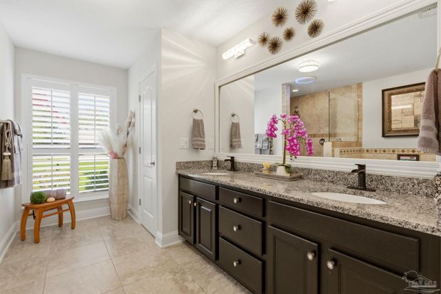 1952 Coral St, Navarre, FL 32566