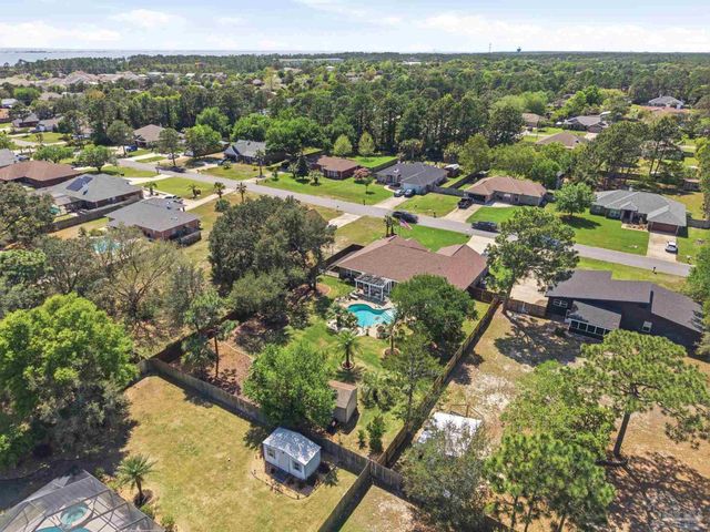 1952 Coral St, Navarre, FL 32566
