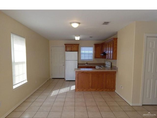 2101 N G Street, Harlingen, TX 78550