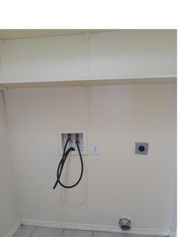 2101 N G Street, Harlingen, TX 78550