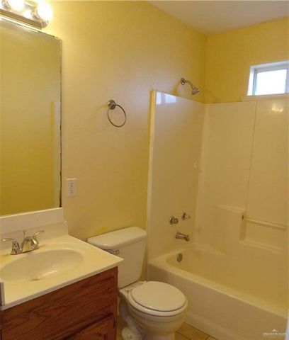 2101 N G Street, Harlingen, TX 78550