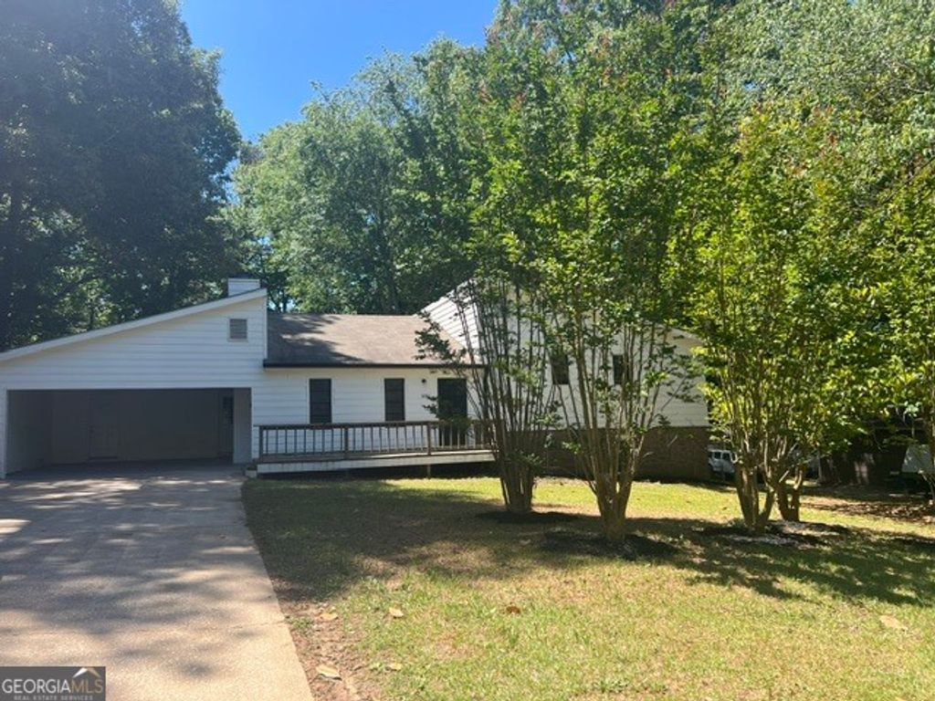 6061 Ridge Way, Douglasville, GA 30135