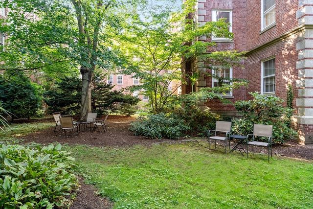 43 Linnaean Street 35A, Cambridge, MA 02138