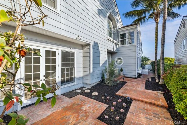 85 Hillsdale, Newport Beach, CA 92660