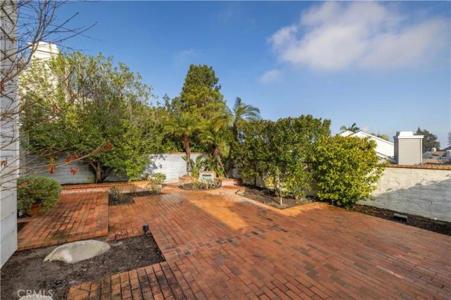 85 Hillsdale, Newport Beach, CA 92660